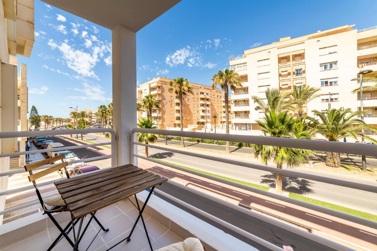 Apartamento Faro 2 Roquetas de Mar Luaran gambar
